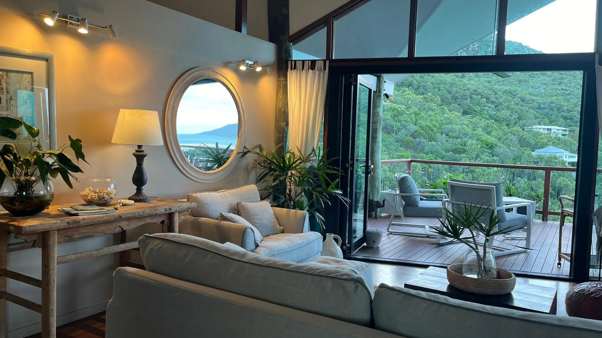 Bed & Breakfast Bed and Breakfast The Cowrie Shell, Hydeaway Bay Hideaway Bay