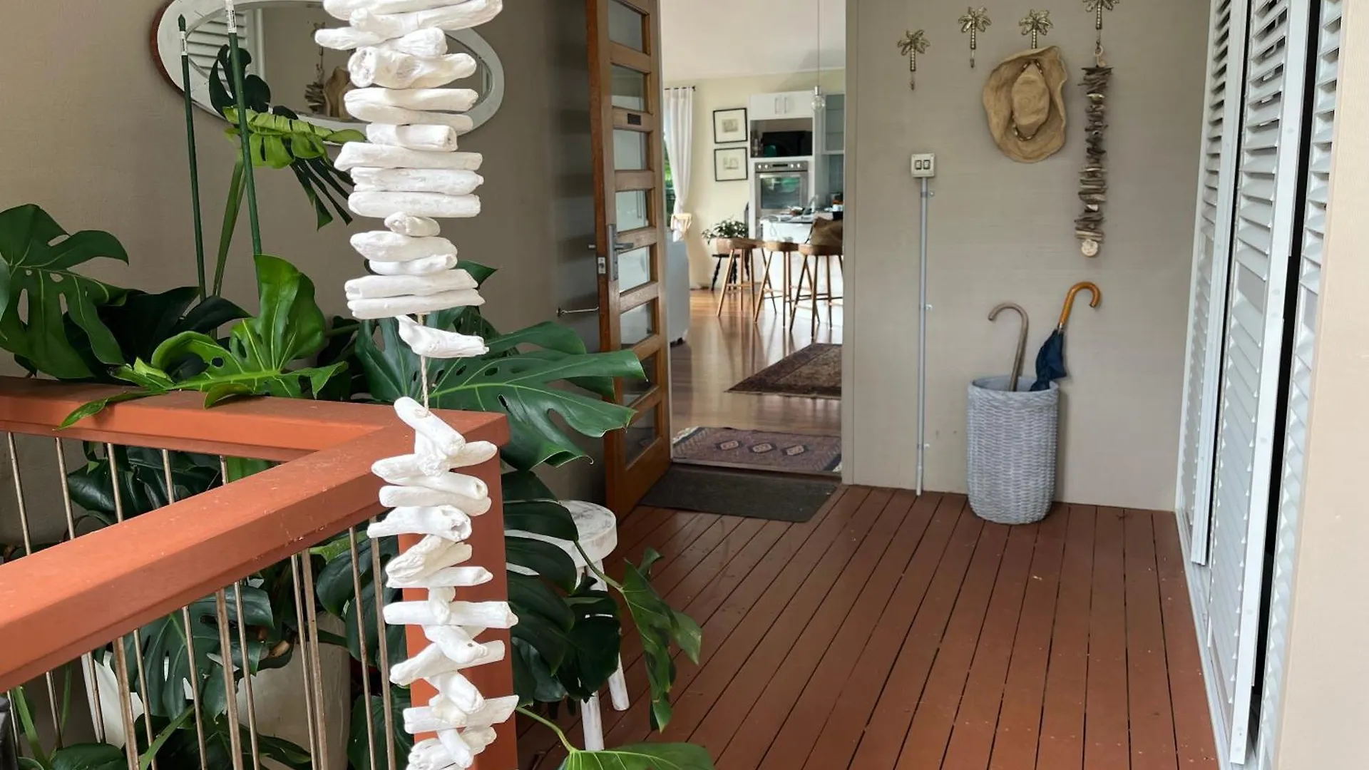 The Cowrie Shell, Hydeaway Bay Bed & Breakfast Hideaway Bay Australia