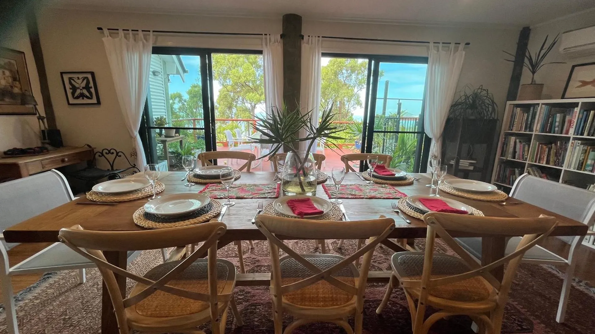 The Cowrie Shell, Hydeaway Bay Bed & Breakfast Hideaway Bay Australia
